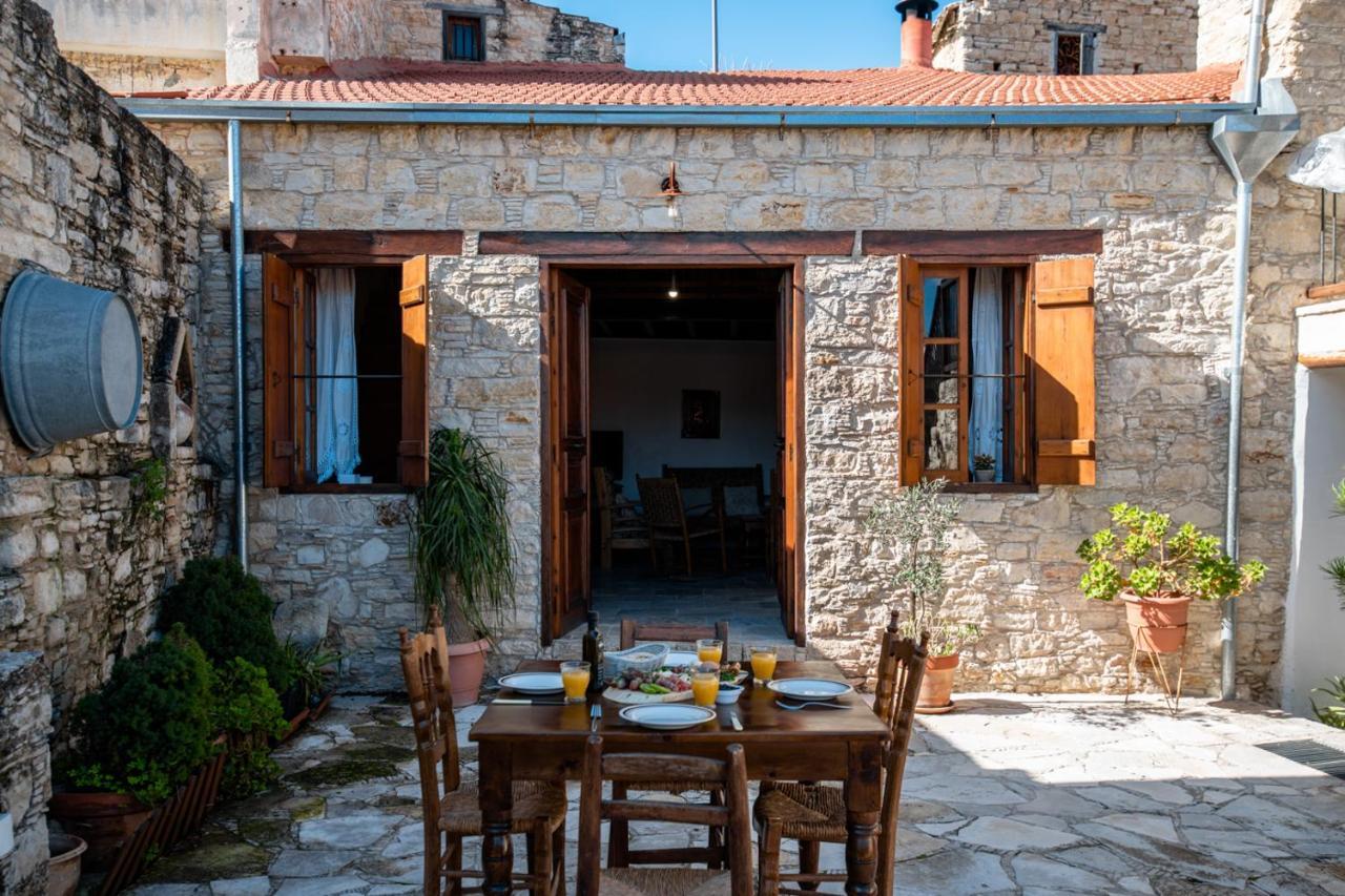 Maison d'hôtes Constantias Stone Houses à Lófou Extérieur photo