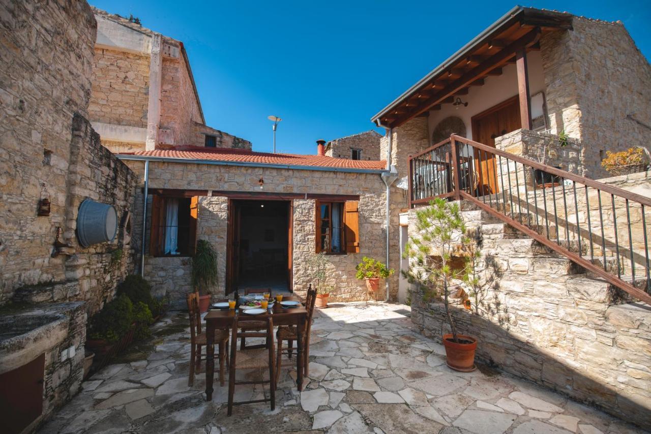 Maison d'hôtes Constantias Stone Houses à Lófou Extérieur photo