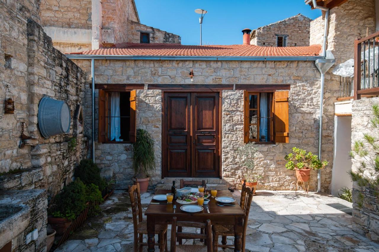 Maison d'hôtes Constantias Stone Houses à Lófou Extérieur photo